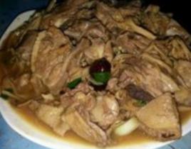 香菇黃花菜燉鴨肉 香菇黃花菜燉鴨肉