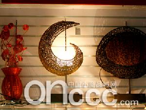 返璞歸真藤藝燈