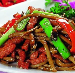 茶樹菇炒牛柳 茶樹菇炒牛柳