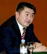 姚小東[河北灤河實業集團有限公司董事長]