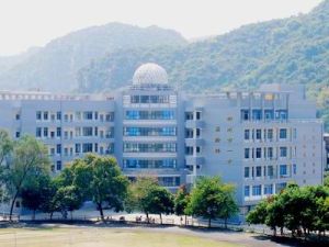 廣西柳州市第一中學