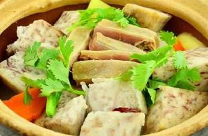 香芋燉臘鴨煲 香芋燉臘鴨煲