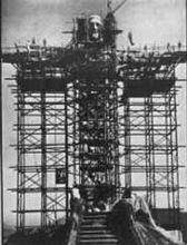 建造中的基督像