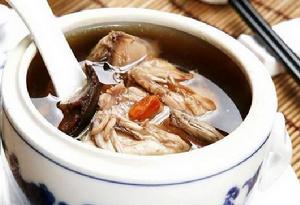 苗族小黑藥燉雞 苗族小黑藥燉雞