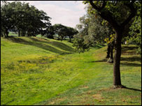 安多尼長城除了殘餘城牆外也遺留了一些防禦溝道