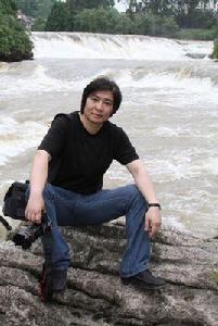 石峰[中國國家博物館書畫研究創作中心專業畫家]