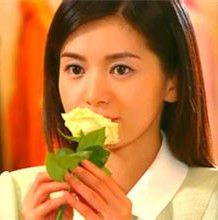 殷雅俐瑛 殷雅俐瑛