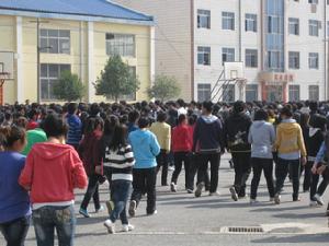 2011年偃師市實驗高中抗震演練