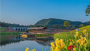 金松湖亭閣建築