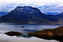 格姆女神山自然風光