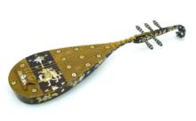 琵琶[東亞傳統彈撥樂器]