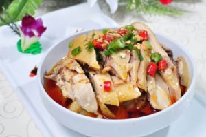 蒜香椒麻雞 蒜香椒麻雞