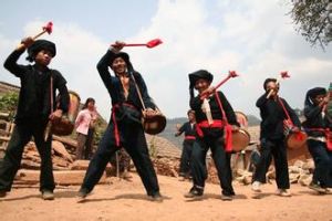 蜂桶鼓舞 蜂桶鼓舞