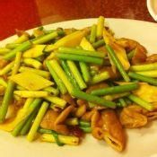 蒜心炒大腸 蒜心炒大腸