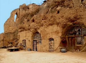 《三十里明沙二十里川》