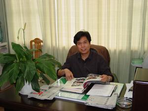 盧向陽[濟源市商務局局長]