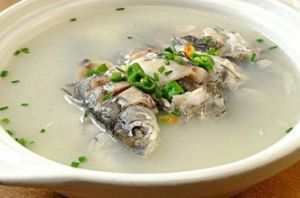 鯽魚黑豆湯 鯽魚黑豆湯