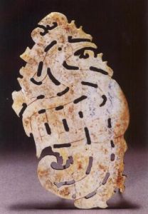 新石器時代透雕鳳形玉佩 新石器時代透雕鳳形玉佩