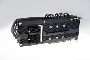 七彩虹 iGame 九段GTX560TI