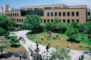 日本熊本學園大學 日本熊本學園大學