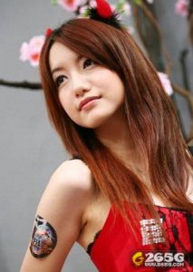 巨人Showgirl方芳 