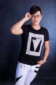 陸野[內地歌手]