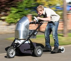 電動嬰兒車 電動嬰兒車