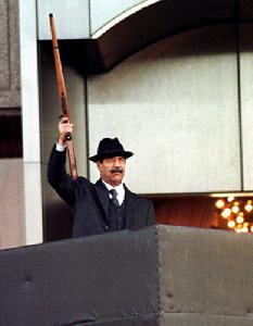 薩達姆從出生到被判絞刑