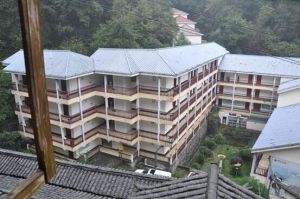 改造前的普通客房樓