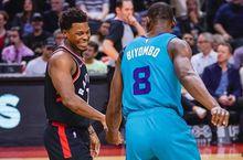 比永博與前隊友洛瑞