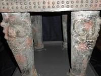 臥虎獸面紋方鼎 臥虎獸面紋方鼎