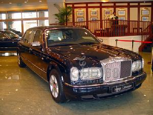 客制車模式生產的賓利雅致728