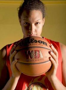 伊莉莎白·坎貝奇 伊莉莎白·坎貝奇