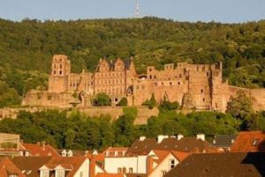 摩爾鎮的馬隆遺產 摩爾鎮的馬隆遺產