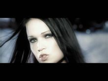 Tarja Turunen在《Nemo》MV中