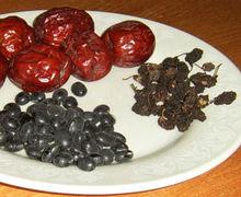 桑葚黑豆紅棗糖水