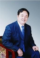 裘爭平 裘爭平
