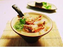 火腿山藥排骨湯