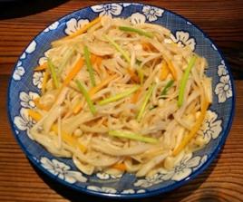 胡蘿蔔炒金針菇 胡蘿蔔炒金針菇