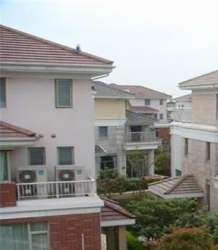 龍東花園 龍東花園