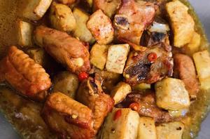 香芋燜排骨 香芋燜排骨