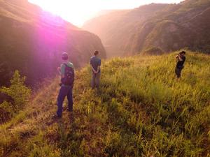 外國朋友在鐵佛溝景區