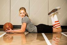 艾比&middot;霍納塞克