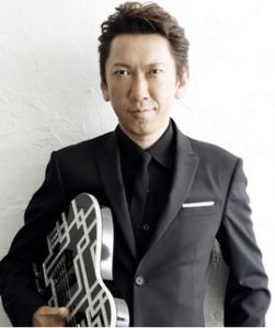 布袋寅泰 布袋寅泰