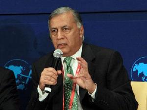 肖卡特&middot;阿齊茲