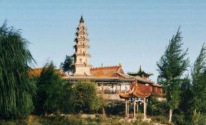 冠山[龍里縣冠山]