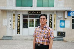 個性村支書潘春來