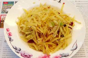 酸菜炒土豆絲 酸菜炒土豆絲
