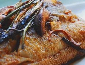 蔥醬烤鱸魚 蔥醬烤鱸魚