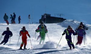 黃金谷戲雪園 黃金谷戲雪園